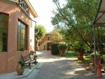 Maya Hotel Cascina