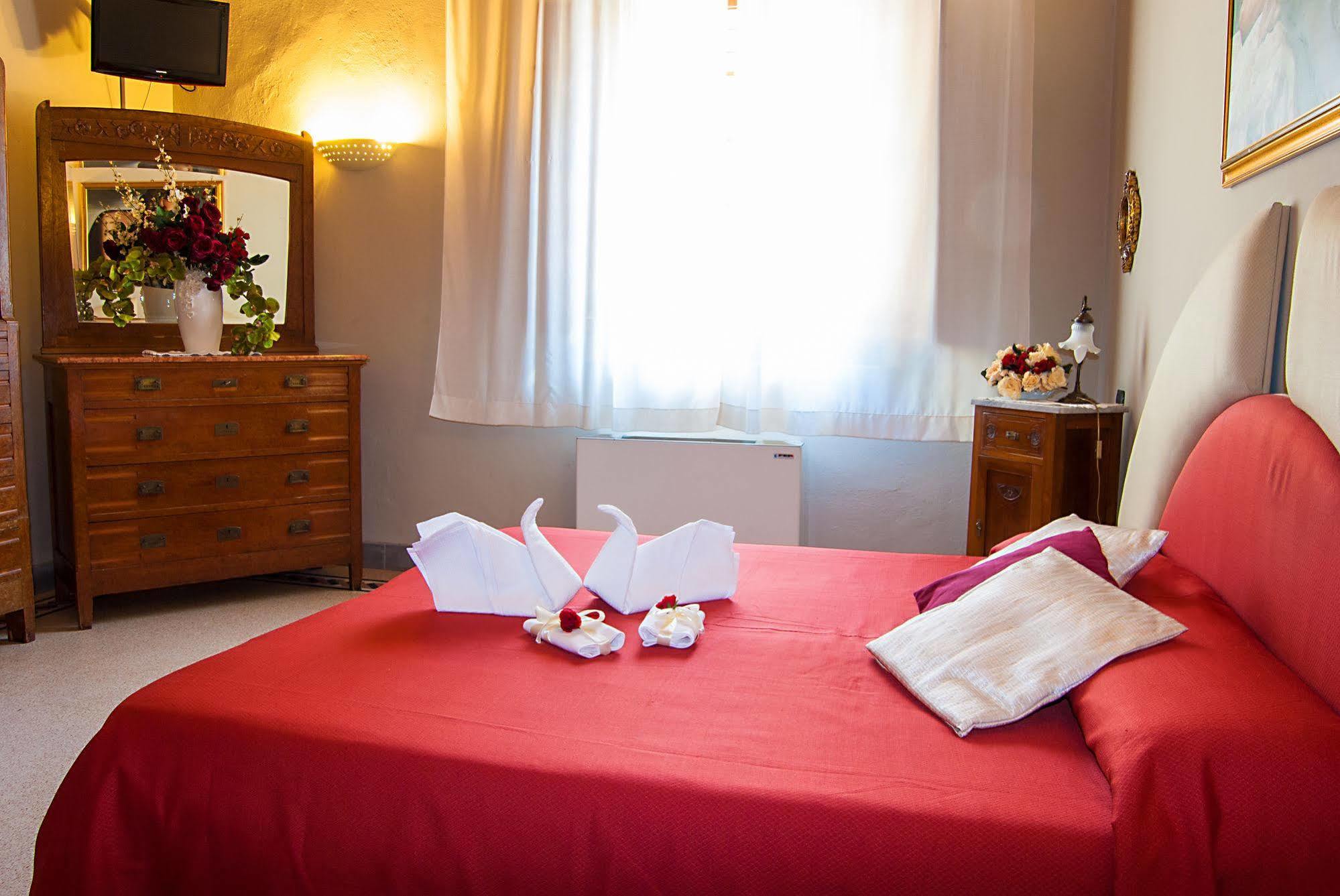 Hotel Maya Cascina