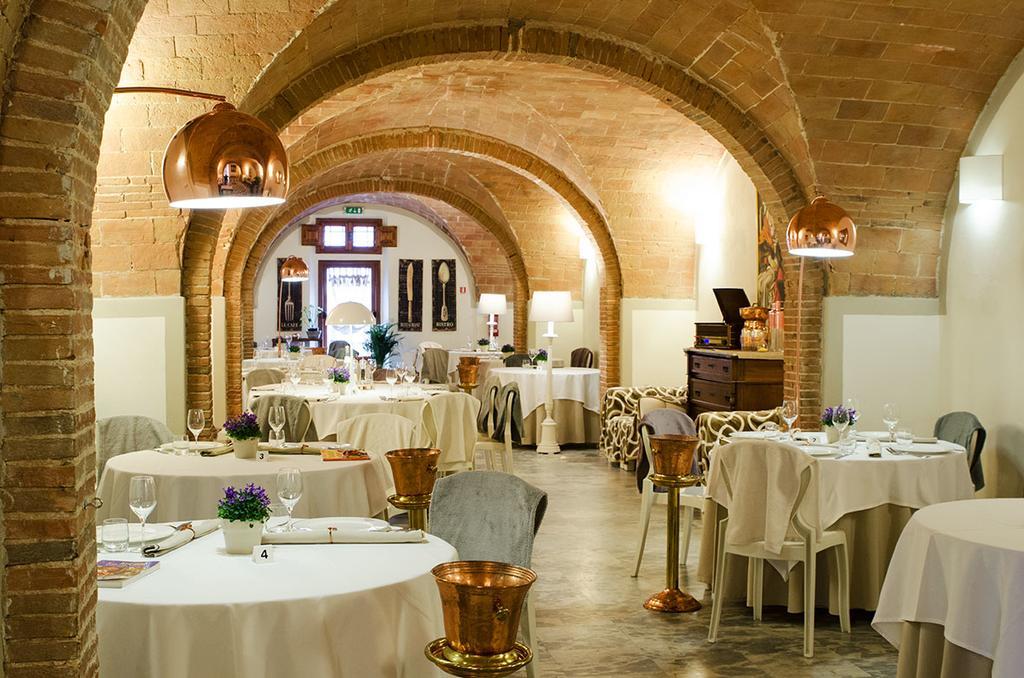 Maya Hotel Cascina
